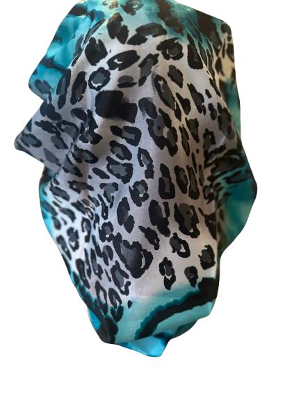 The mimi silky bonnet in blue black animal print